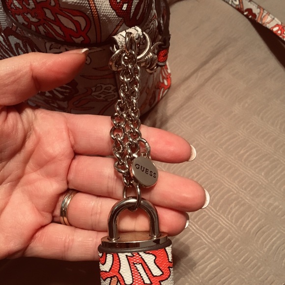 Guess Ophelia Turnlock floral Satchel - Picture 3 of 8